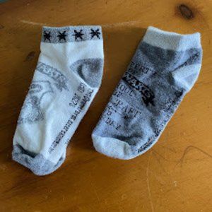 🌟 LAST CALL!!! 🌟 Hot Topic White/Gray/Black HP Ankle Socks (SET OF 2!)